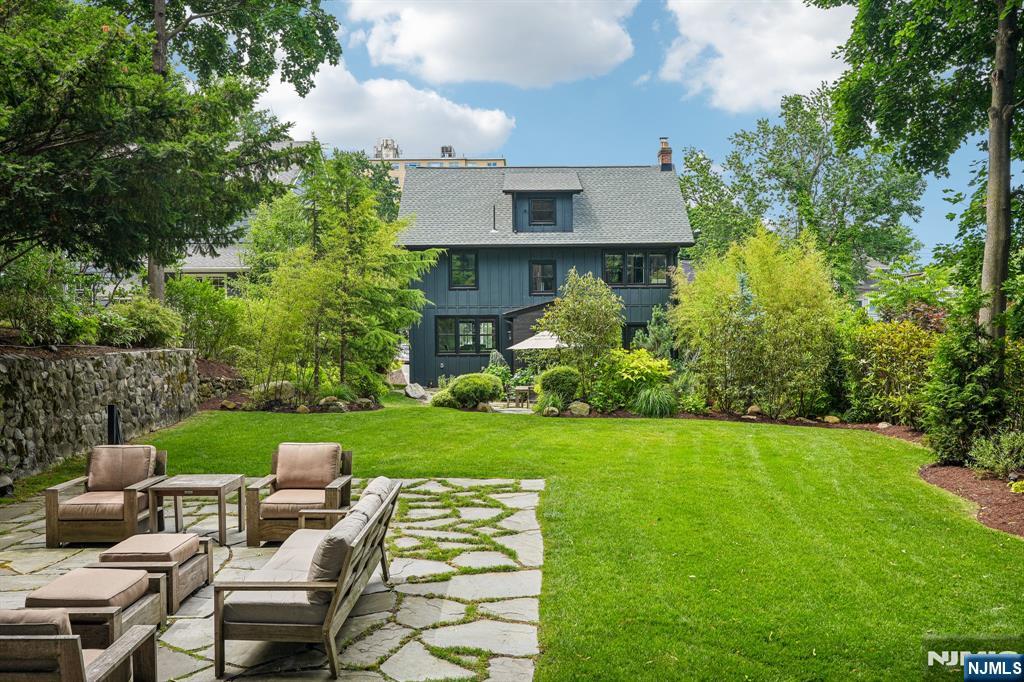 63 Ravine Avenue