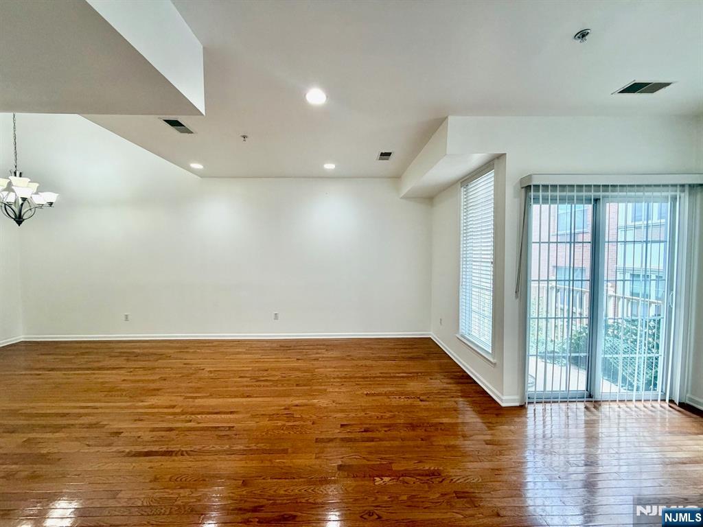 200 Dey Street 247 - Photo 5
