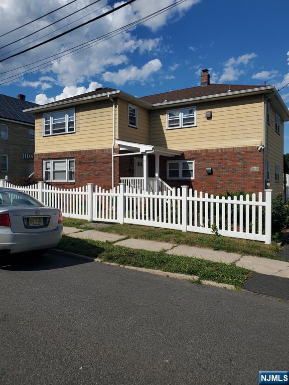 32 Harding Court 2 - Photo 1