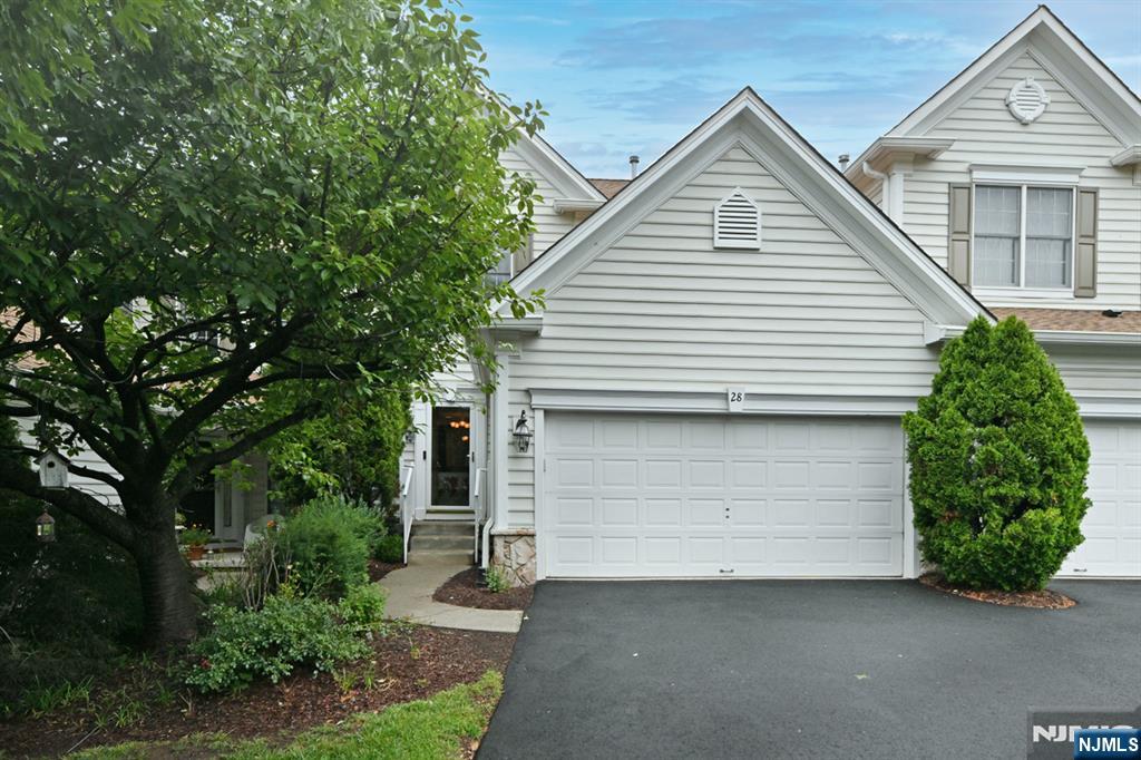 28 Thistle Drive - Photo 1
