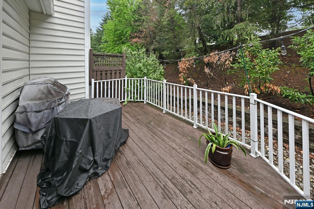 28 Thistle Drive - Photo 4