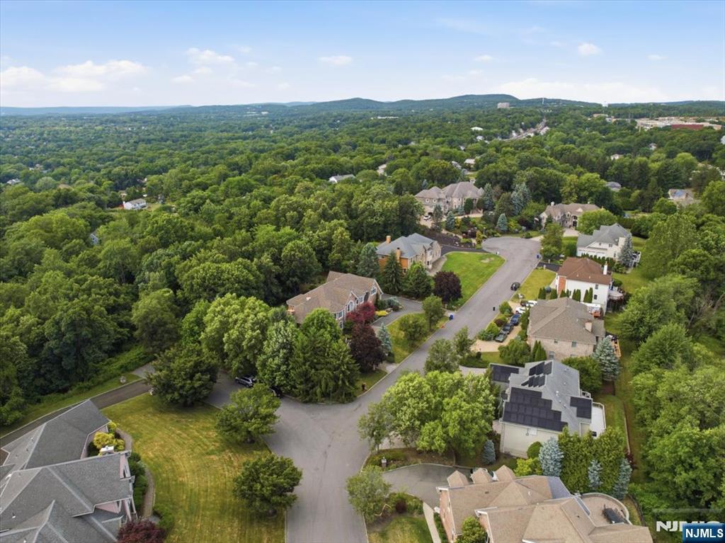 4 Centennial Court — photo 40