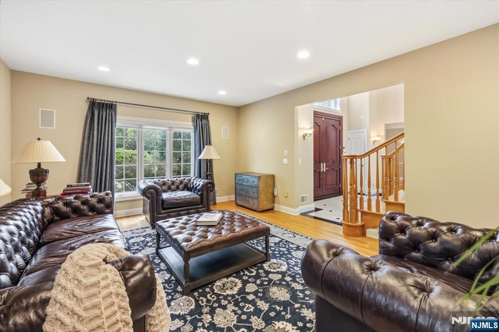 4 Centennial Court — photo 6
