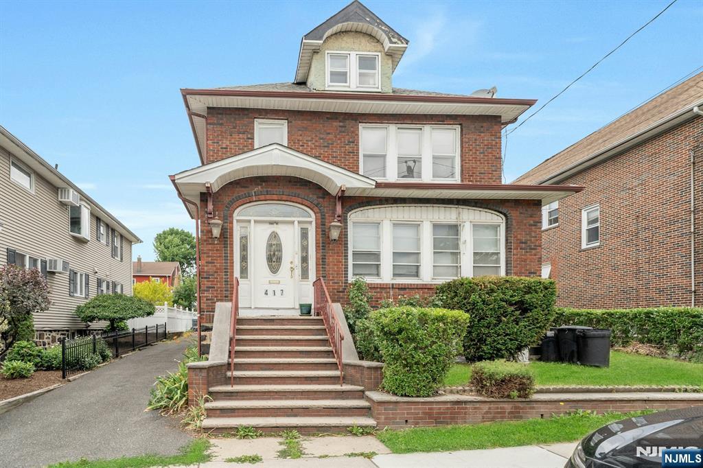 417 Oakdene Avenue - Photo 1