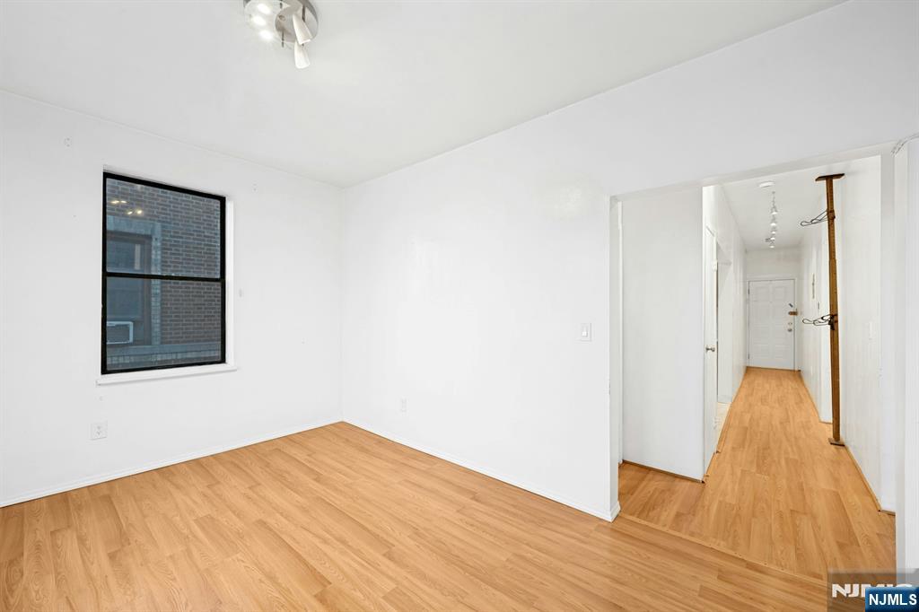 6601 Bdway E7 - Photo 4