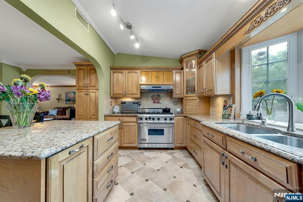 16 Shephard Road — photo 11