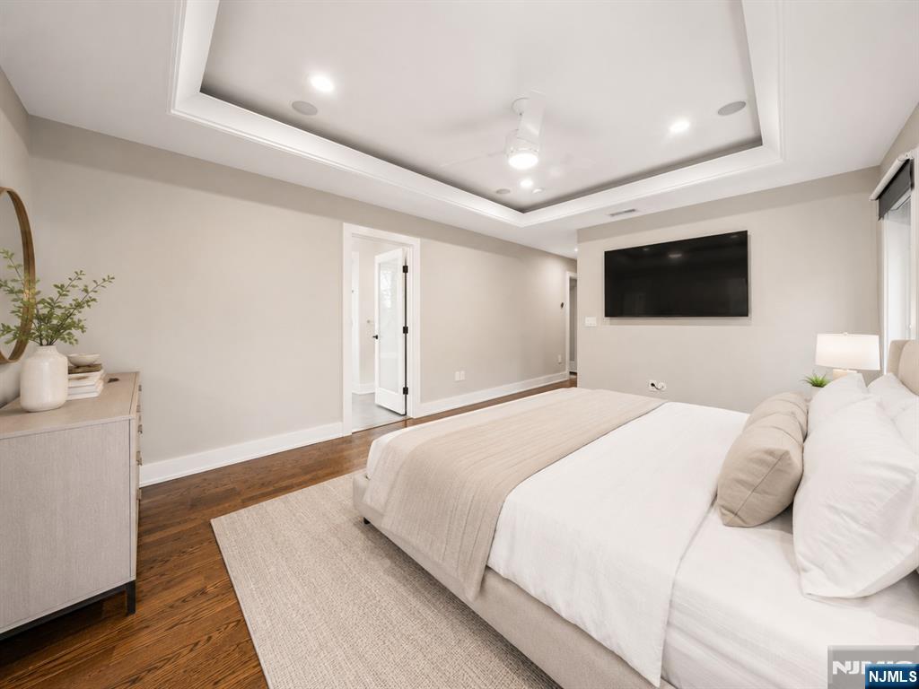 55 Cedar Street — photo 32