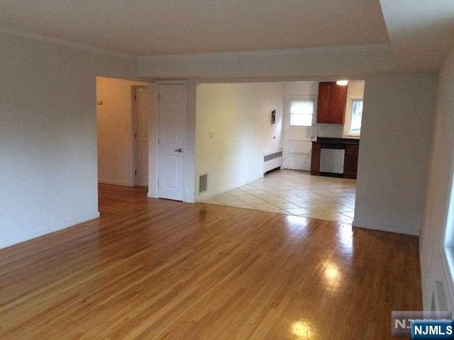 499 Brinkerhoff Avenue 2nd Fl - Photo 3