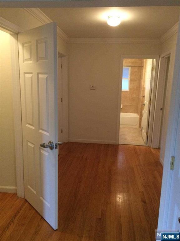 499 Brinkerhoff Avenue 2nd Fl - Photo 4