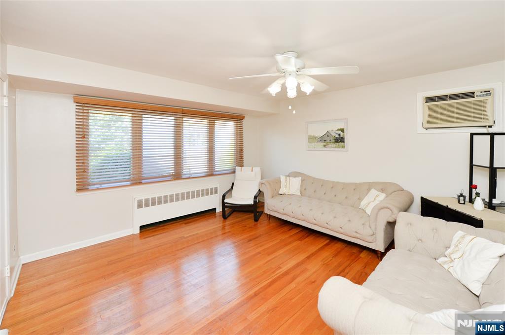 242 Prospect Street - Photo 5