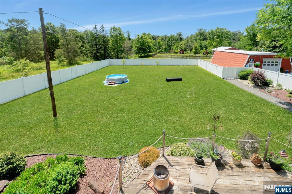 104 Steinmetz Road — photo 4
