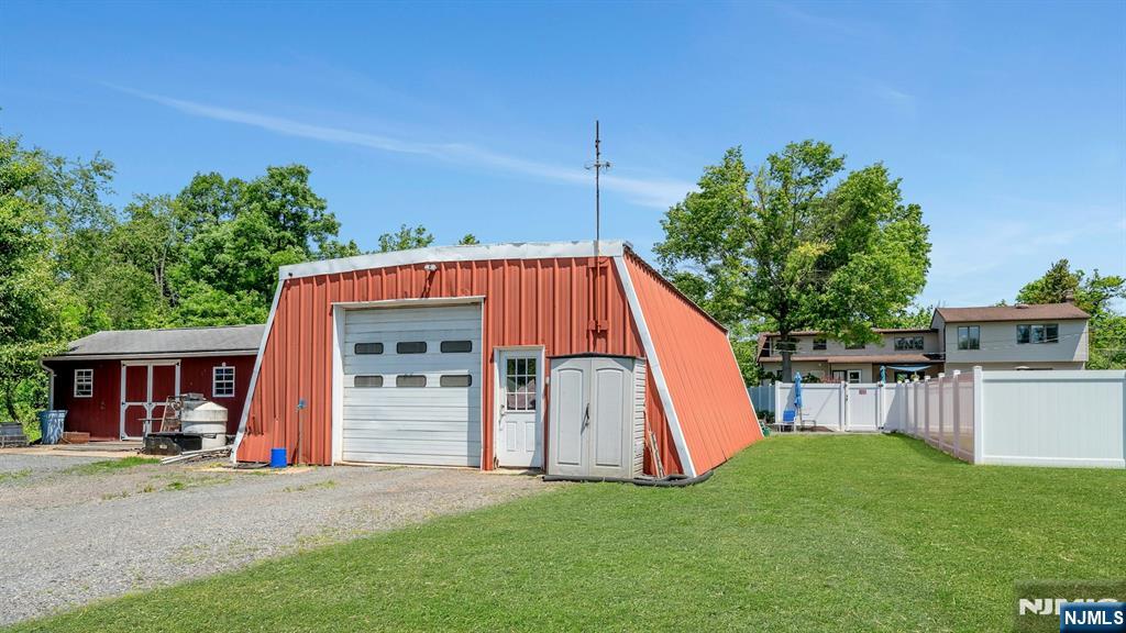 104 Steinmetz Road — photo 8