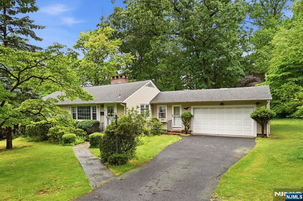51 Crystal Avenue - Photo 1