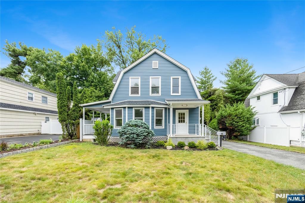 16 Clarke Street - Photo 2