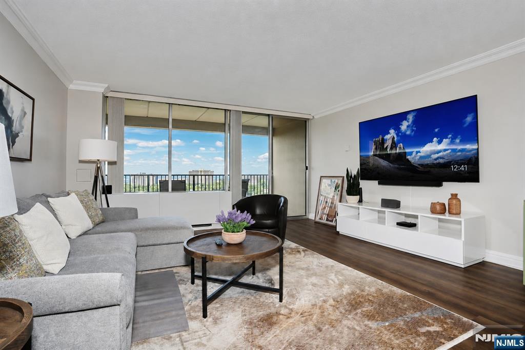 6 Horizon Rd #1904, Fort Lee, NJ 07024