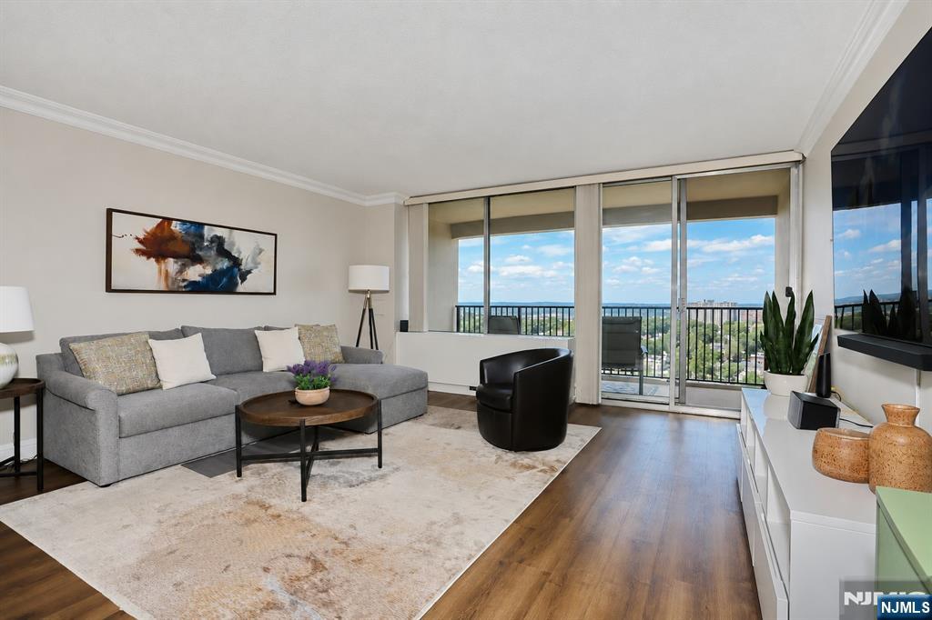 6 Horizon Rd #1904, Fort Lee, NJ 07024