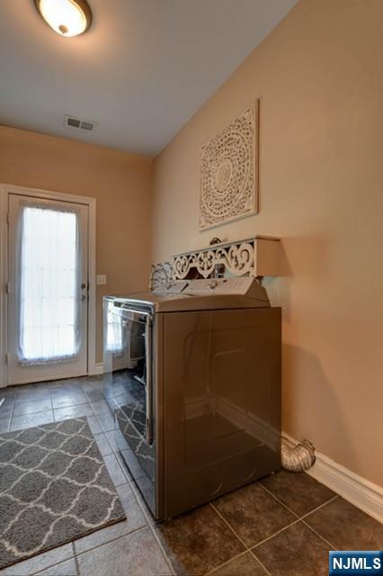 32 Dyer Road