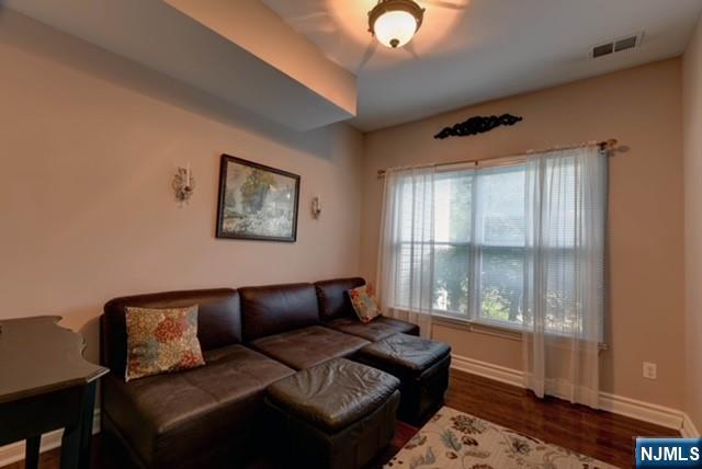 32 Dyer Road