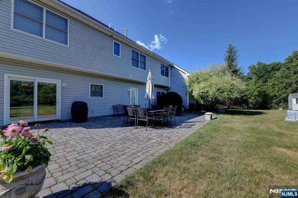 32 Dyer Road