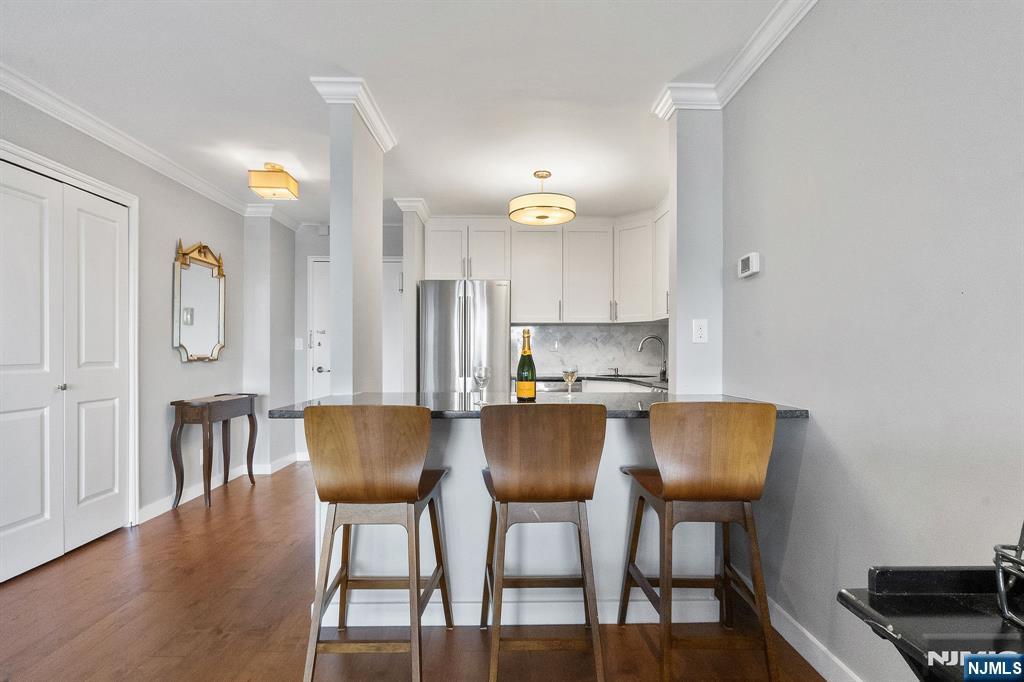 2000 Linwood Avenue 15P - Photo 4