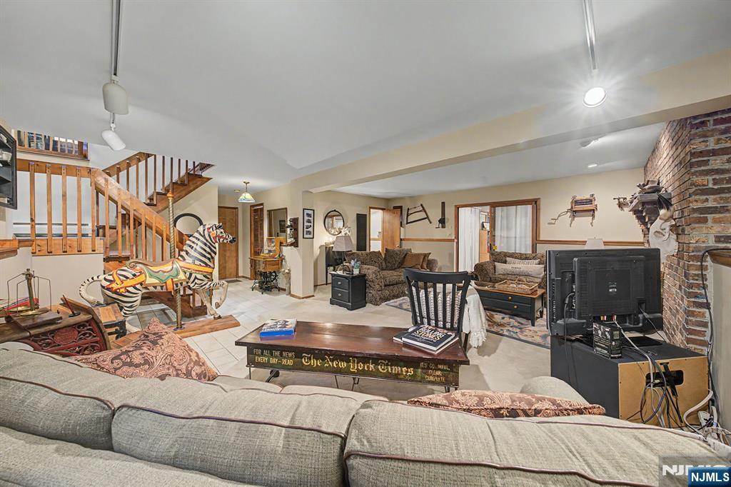 12 Seminole Avenue - Photo 5