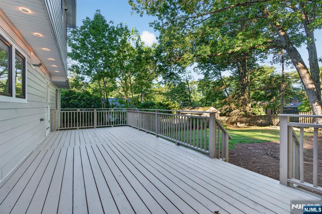 2 Garden Court — photo 43