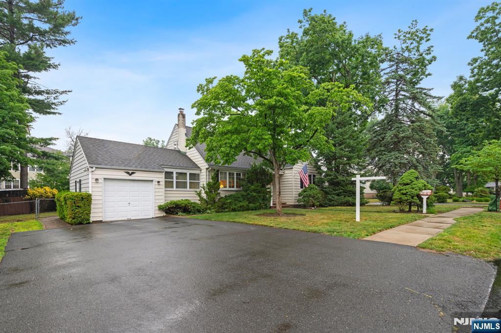 14 Poplar Street - Photo 3