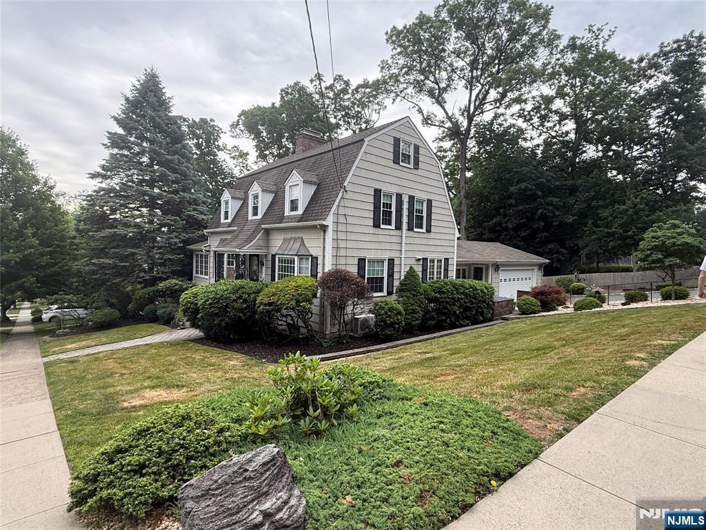 Homes for sale in Verona, NJ | 53 Howard St, Verona, NJ 07044 | MLS# 26023386