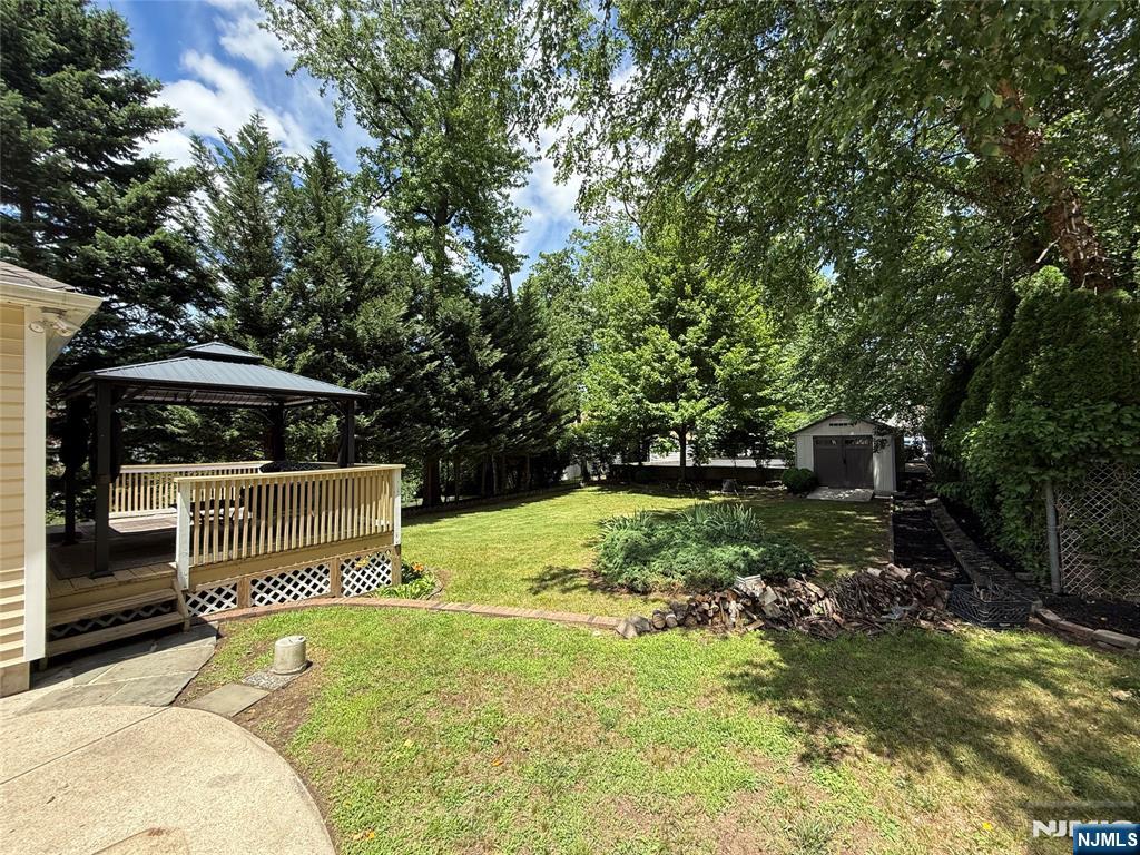 274 Elm Avenue - Photo 5