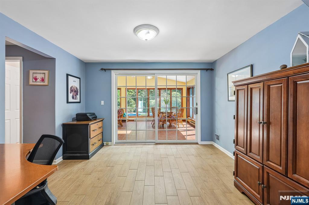33 Maria Drive — photo 32
