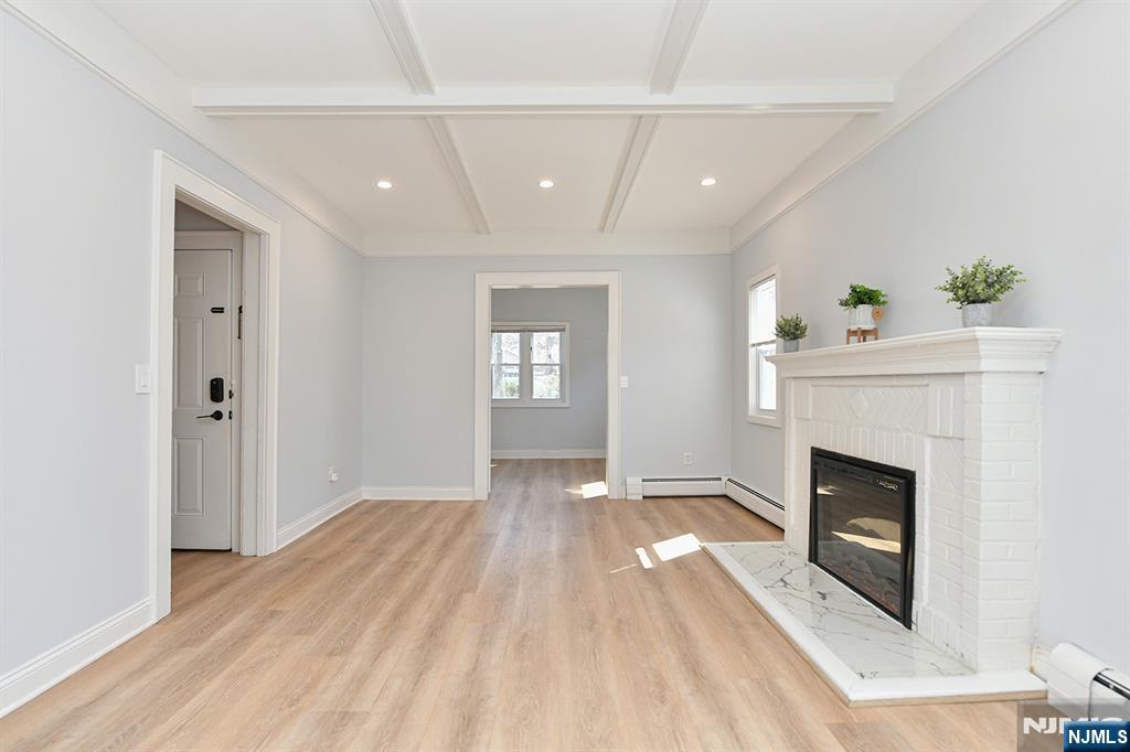 420 Carmita Avenue 1 - Photo 4