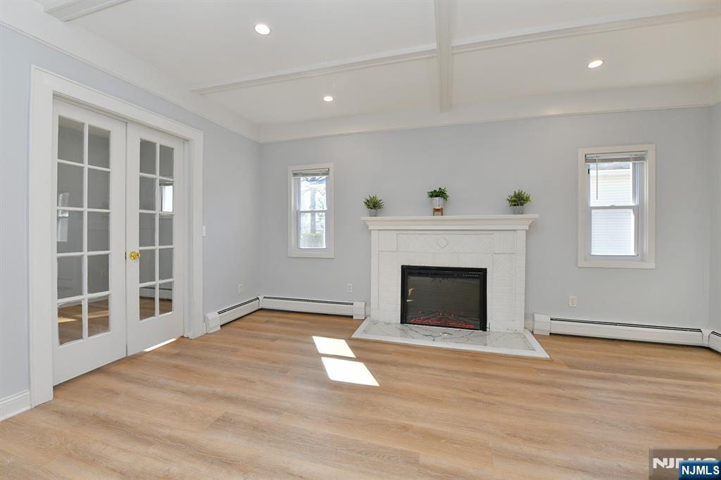 420 Carmita Avenue 1 - Photo 5