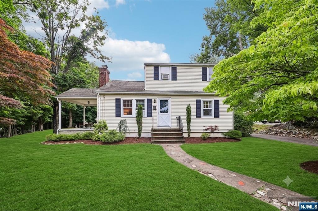 Homes for sale in Wyckoff, NJ | 3 Madison Hts, Wyckoff, NJ 07481 | MLS# 26023435
