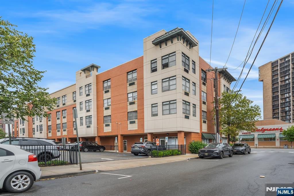 9252 Kennedy Boulevard 204 - Photo 1