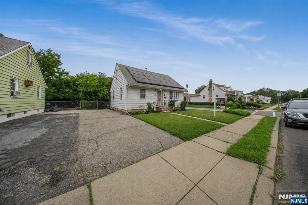2nd image of 279 Bergen Blvd, Woodland Park, NJ 07424 | MLS# 26023464