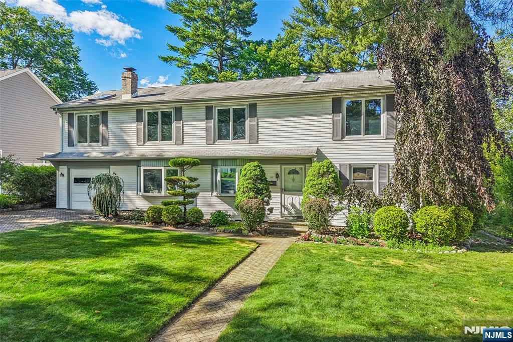 181 Behnke Avenue - Photo 1