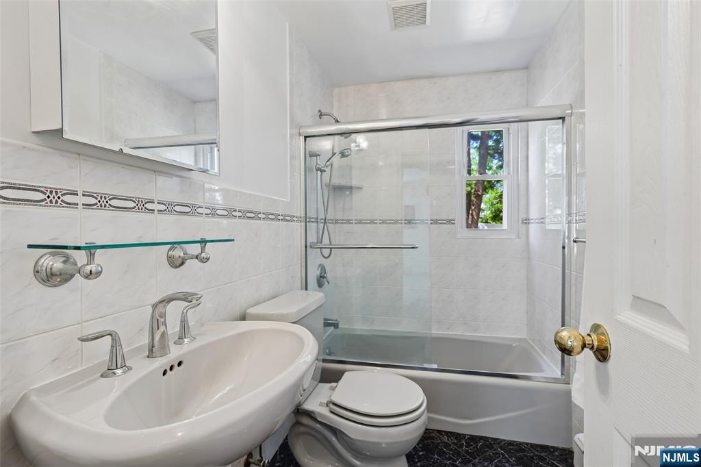 181 Behnke Avenue — photo 13