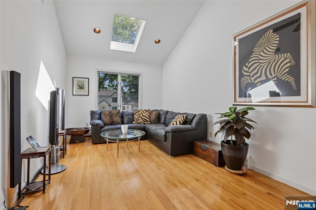 181 Behnke Avenue — photo 14