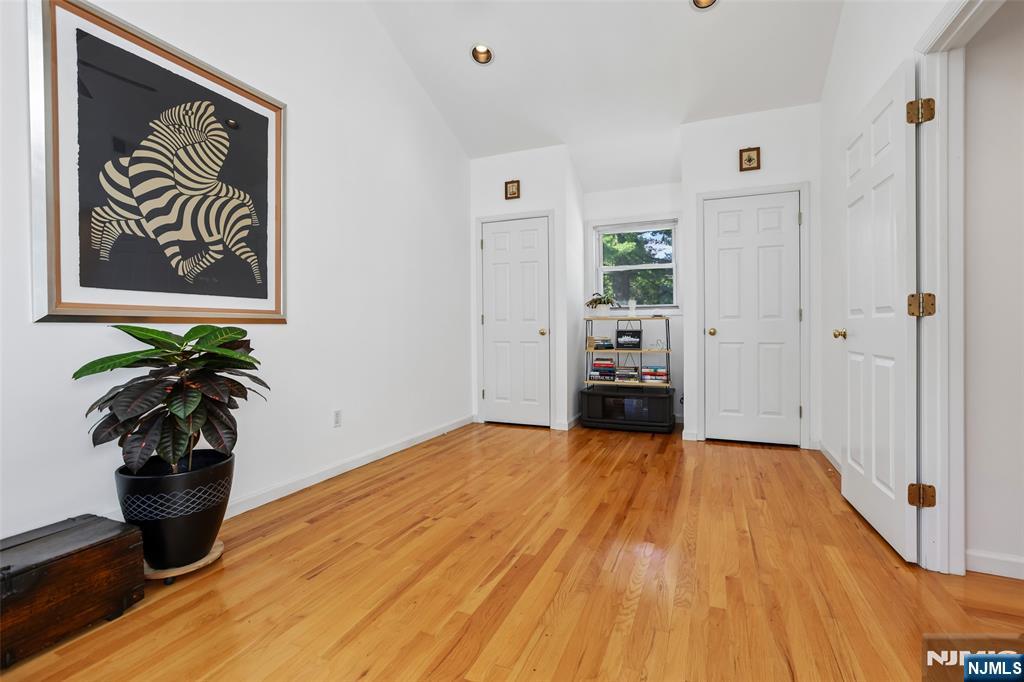 181 Behnke Avenue — photo 15