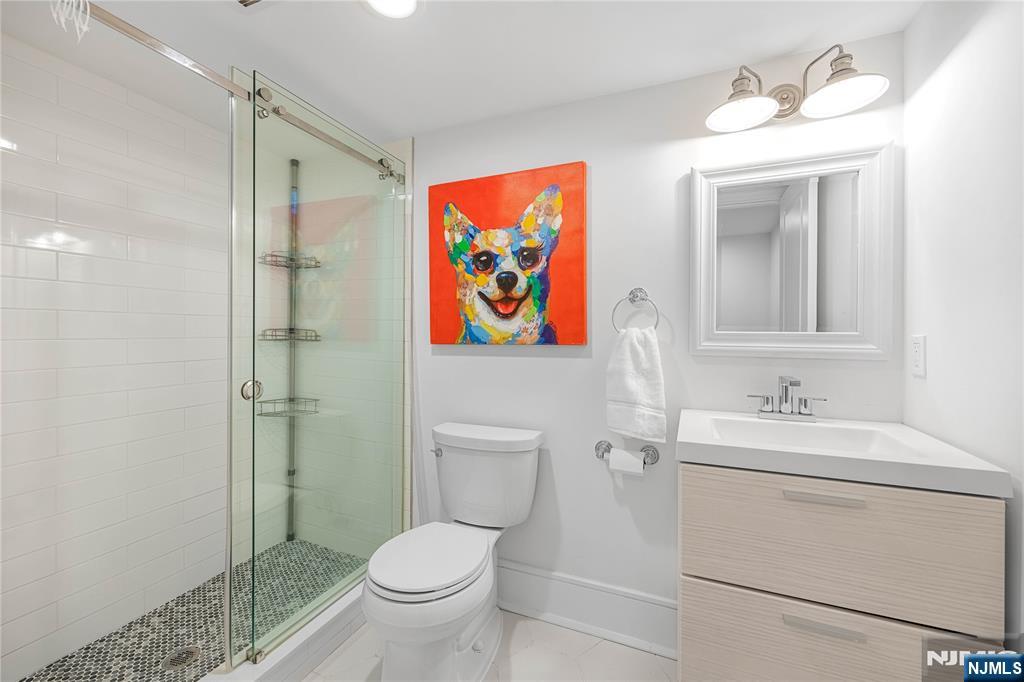 651 Grove Street — photo 35