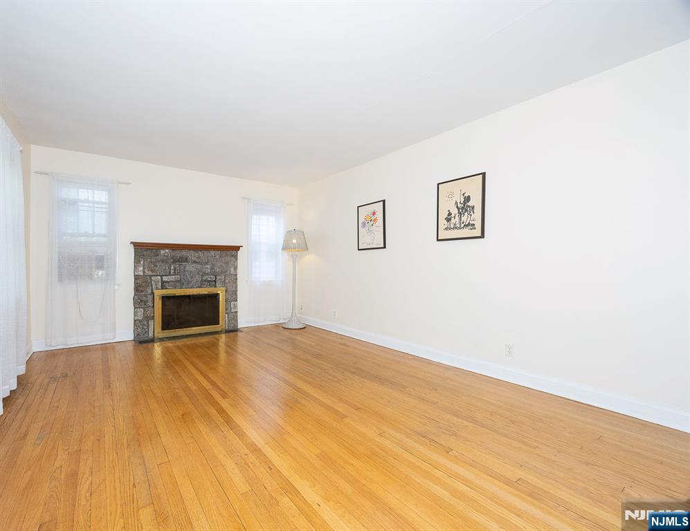 249 Carmita Avenue - Photo 5