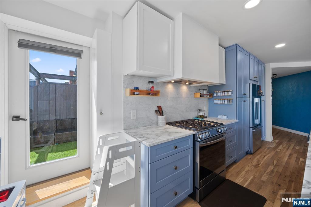 Photo 3 of Condo for sale at 205 10th St #6X, Jersey City, NJ 07302 | MLS# 26023522 | Listing updated on 2026-09-14