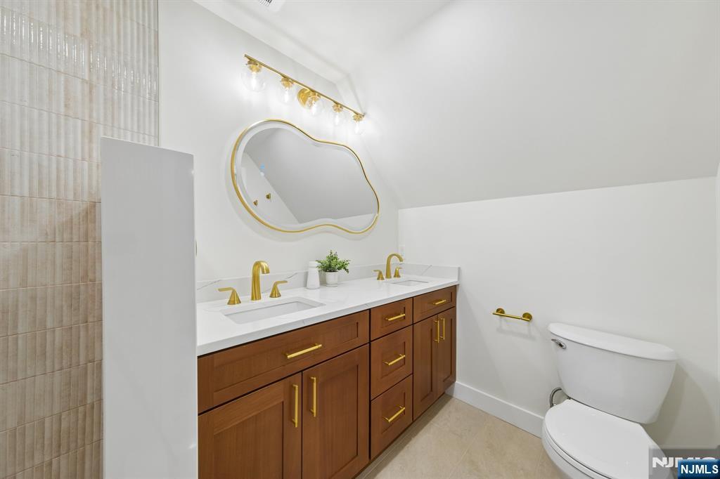 216 Gregory Avenue — photo 19