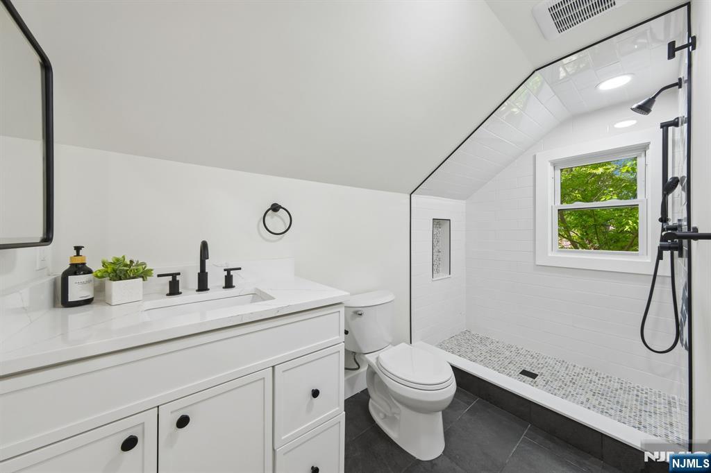 216 Gregory Avenue — photo 29