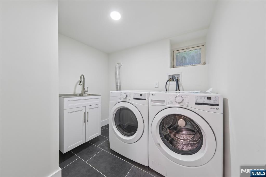 216 Gregory Avenue — photo 33