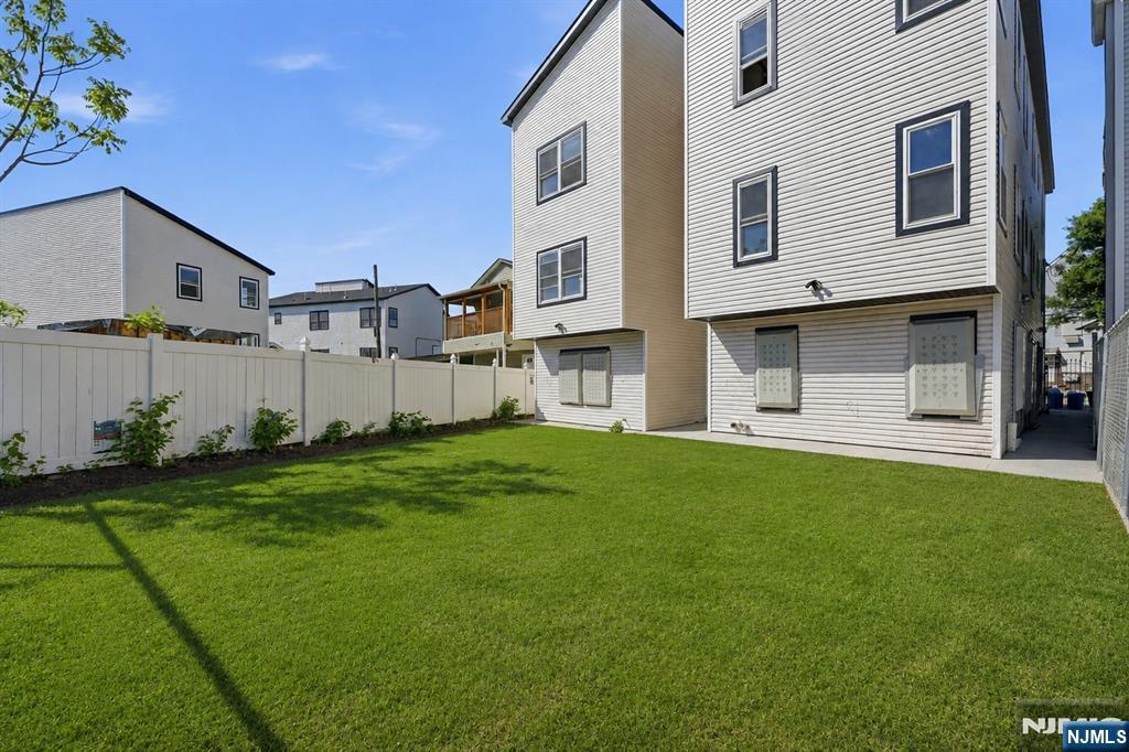 26 Parkhurst Street - Photo 5