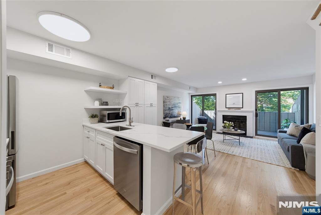 2161 Ellery Avenue - Photo 3