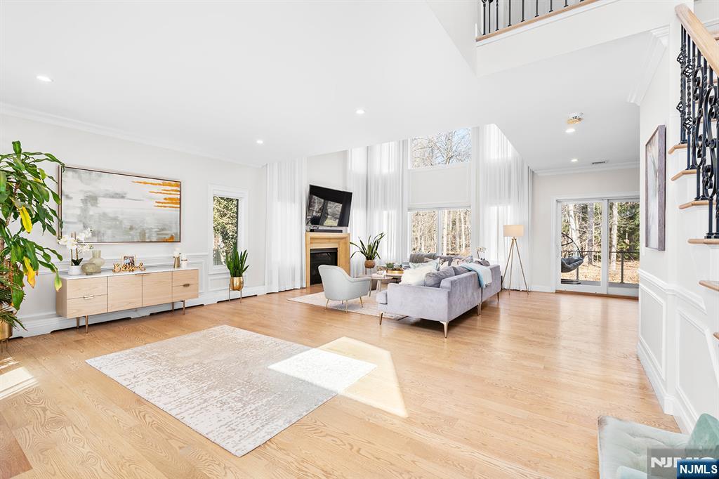 52 Glenwood Avenue - Photo 2