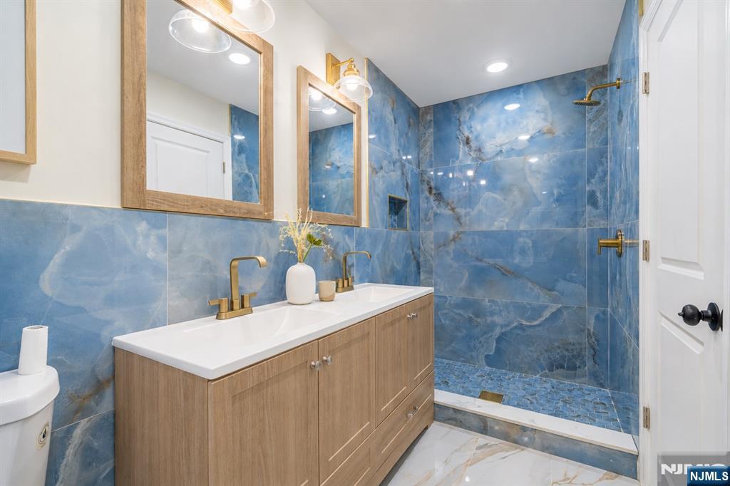 21 Glannon Road — photo 13