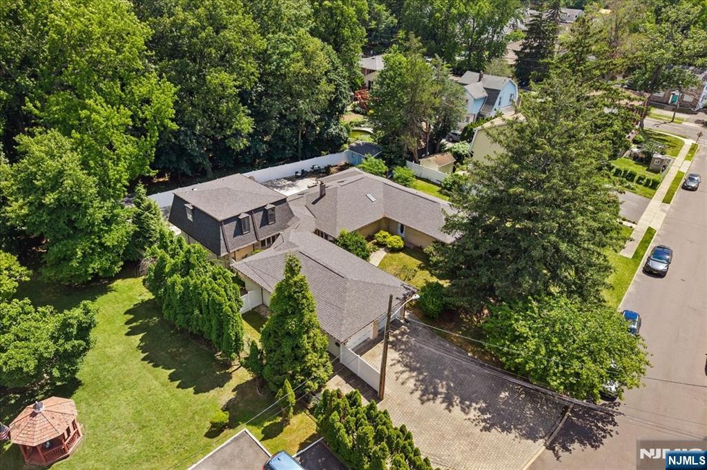 1 Ranch Court, Saddle Brook NJ — listing photo